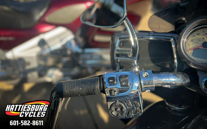 2017 Indian Roadmaster Steel Gray Over Thunder Black