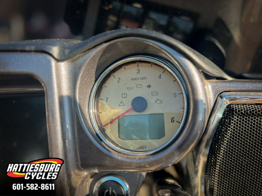 2017 Indian Roadmaster Steel Gray Over Thunder Black