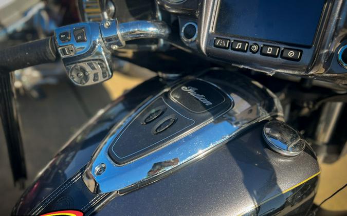 2017 Indian Roadmaster Steel Gray Over Thunder Black