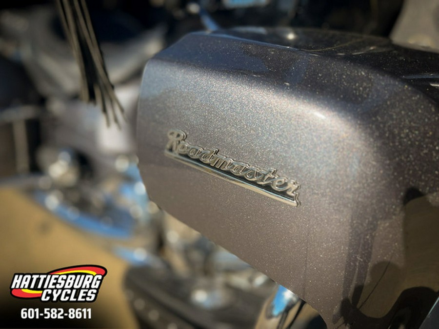 2017 Indian Roadmaster Steel Gray Over Thunder Black