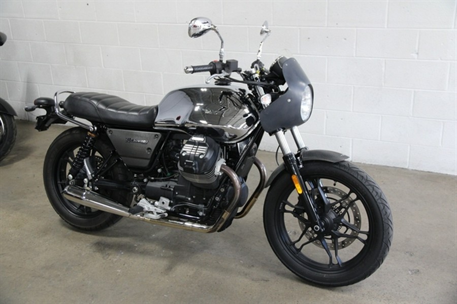 2018 MOTO GUZZI V7 III CARBON SHINE