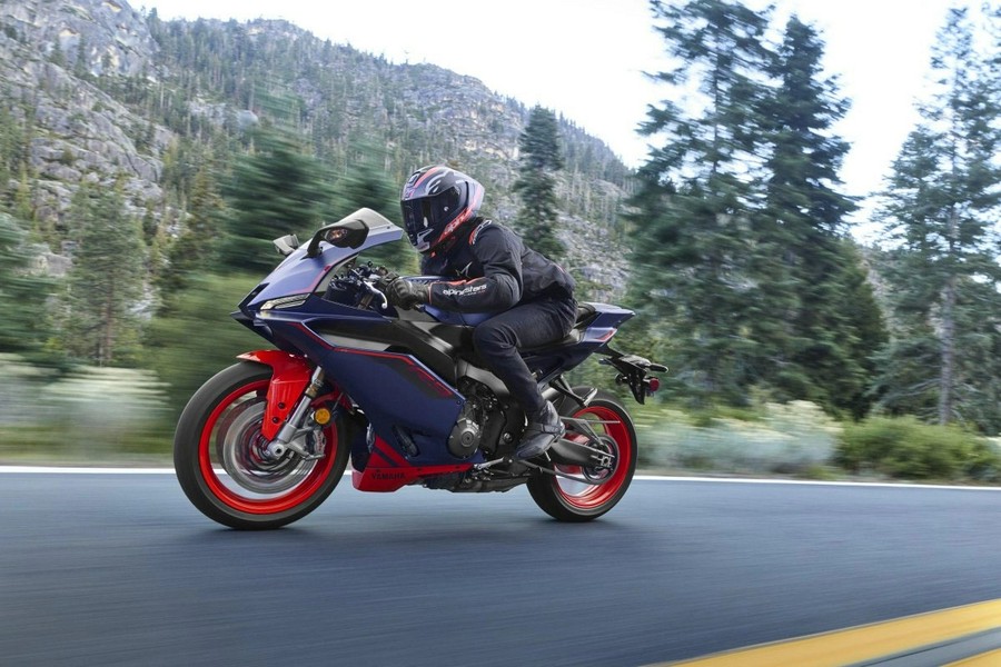 2027 Yamaha YZF-R9