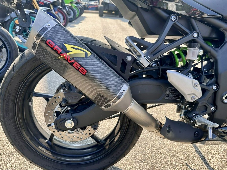 2024 Kawasaki Ninja® ZX™-4RR ABS