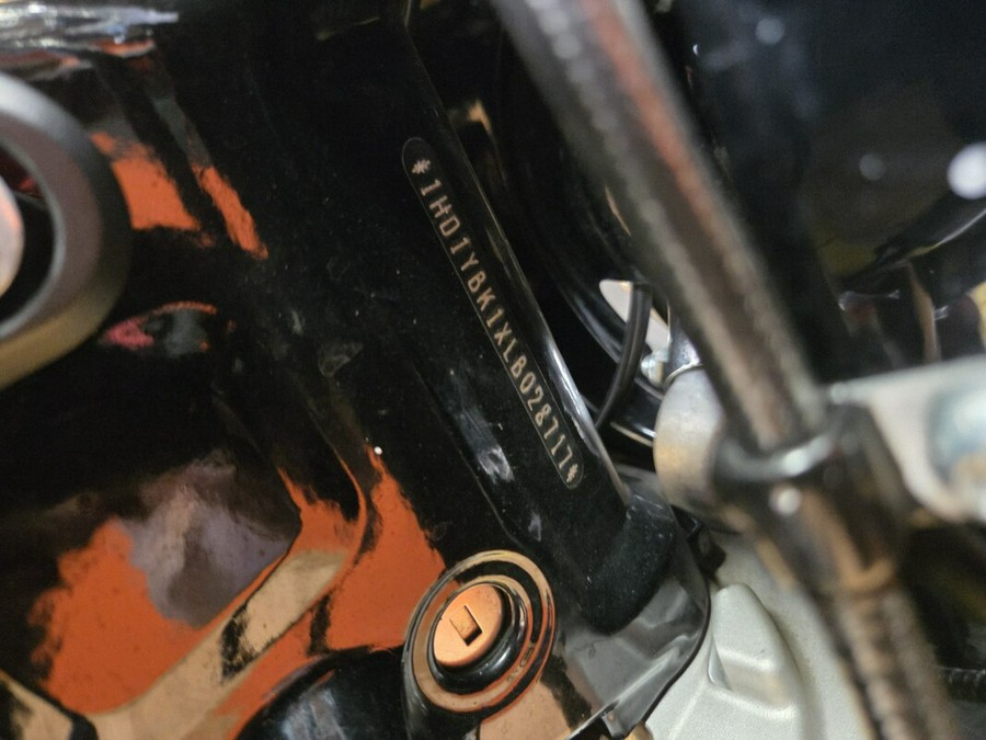 FLHCS 2020 Heritage Classic 114