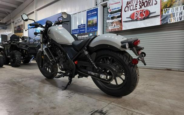 2026 Honda Rebel® 300 E-Clutch