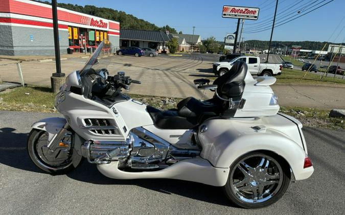2008 Honda GL18HPN8 (Goldwing Trike)