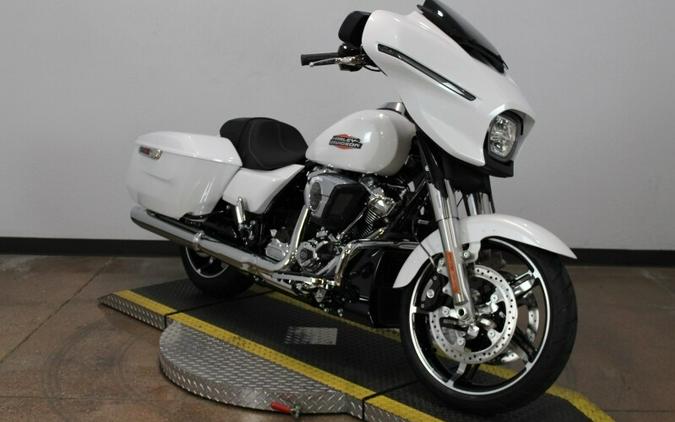 Harley-Davidson Street Glide® 2024 FLHX 84403406 WHITE ONYX PRL