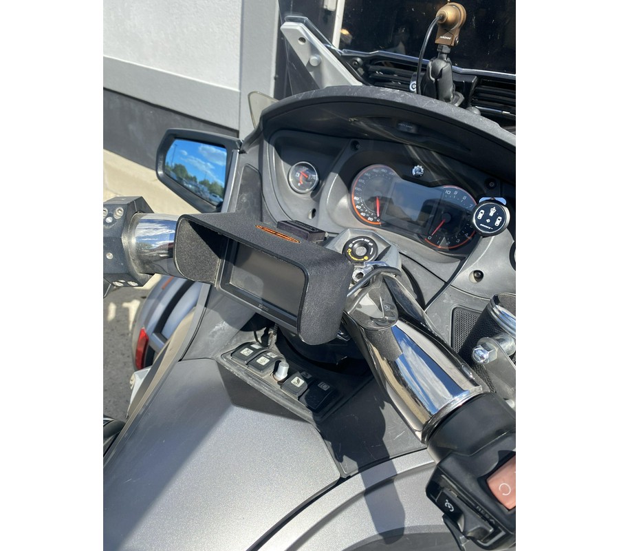 2014 Can-Am SPYDER RT LIMITED