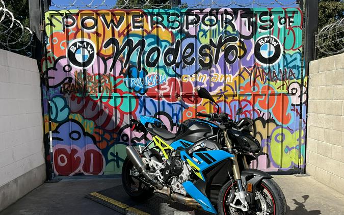 2026 BMW S 1000 R