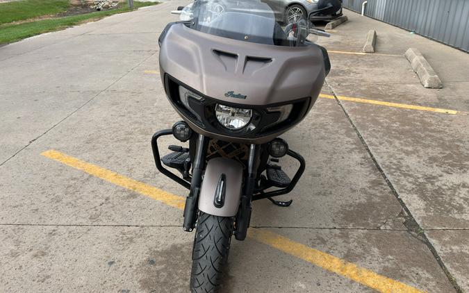 2021 Indian Motorcycle Challenger® Dark Horse®