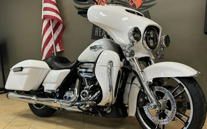 2017 Harley-Davidson Street Glide® Special