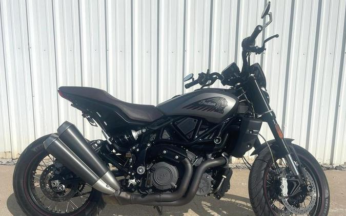2022 Indian Motorcycle® FTR Rally Titanium Smoke