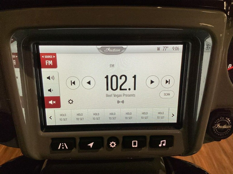 2025 Indian Motorcycle® Chieftain® Dark Horse® Storm Gray/Graphics