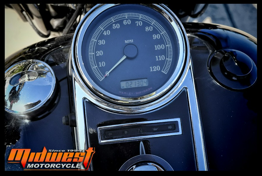 2010 Harley-Davidson® POLICE ROAD KING