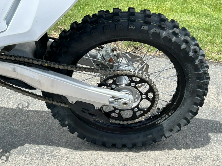 2025 Husqvarna Motorcycles TE 150