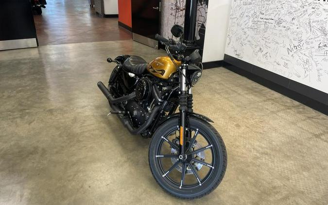 2016 Harley-Davidson® XL883N - Sportster® Iron 883™