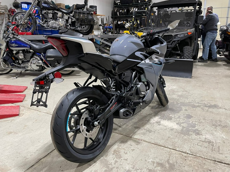 2023 CFMOTO 300 SS GHOST GREY