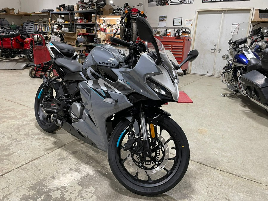 2023 CFMOTO 300 SS GHOST GREY