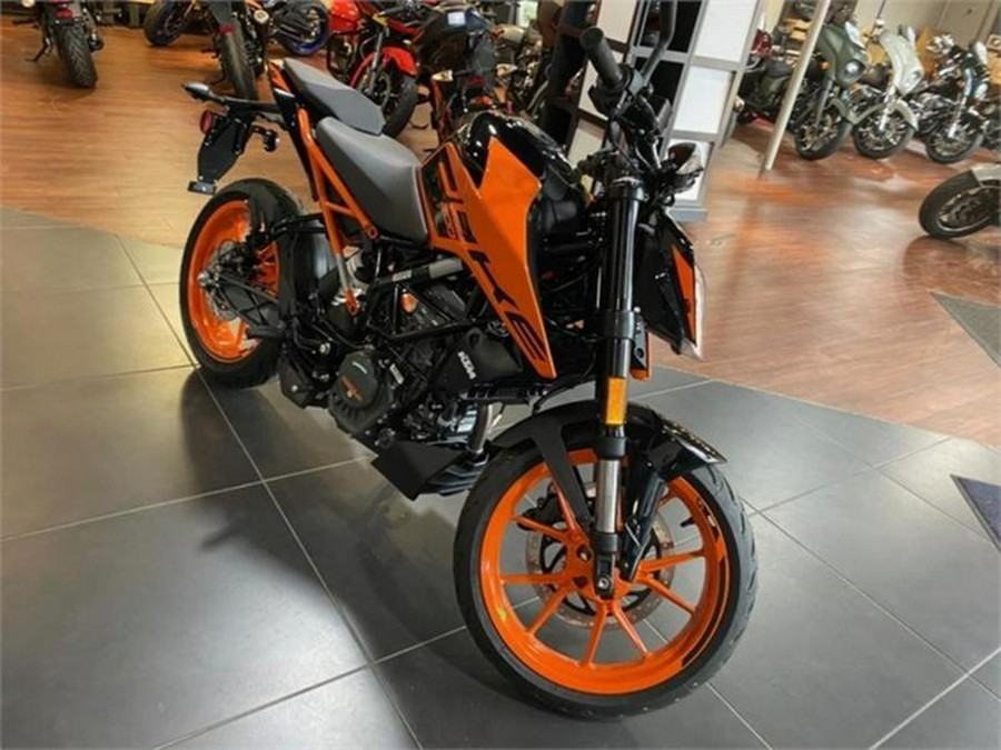 2023 KTM 200 Duke