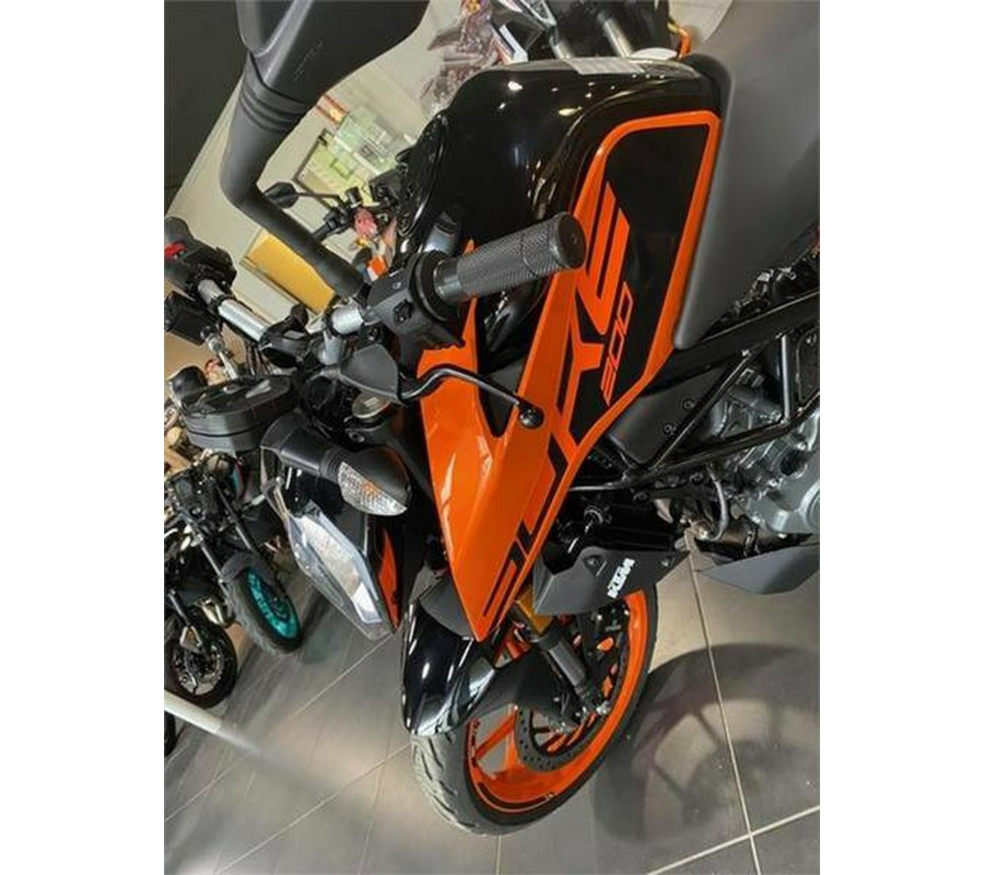 2023 KTM 200 Duke