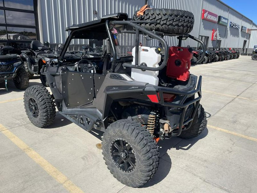 2018 Polaris® RZR® 900 EPS Titanium Metallic