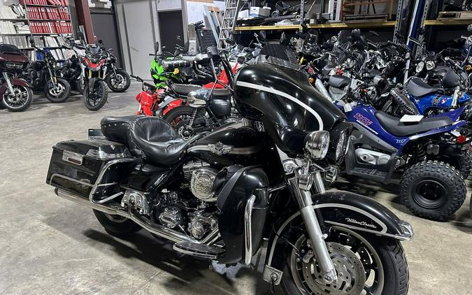 2003 Harley-Davidson® FLHTCUI - Electra Glide® Ultra Classic® Injection