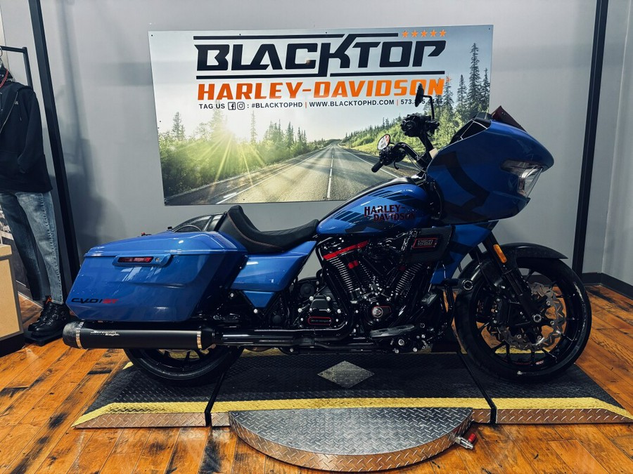 2026 Harley-Davidson® CVO Road Glide ST ELECTRIC COAST W/ PINSTRIPE
