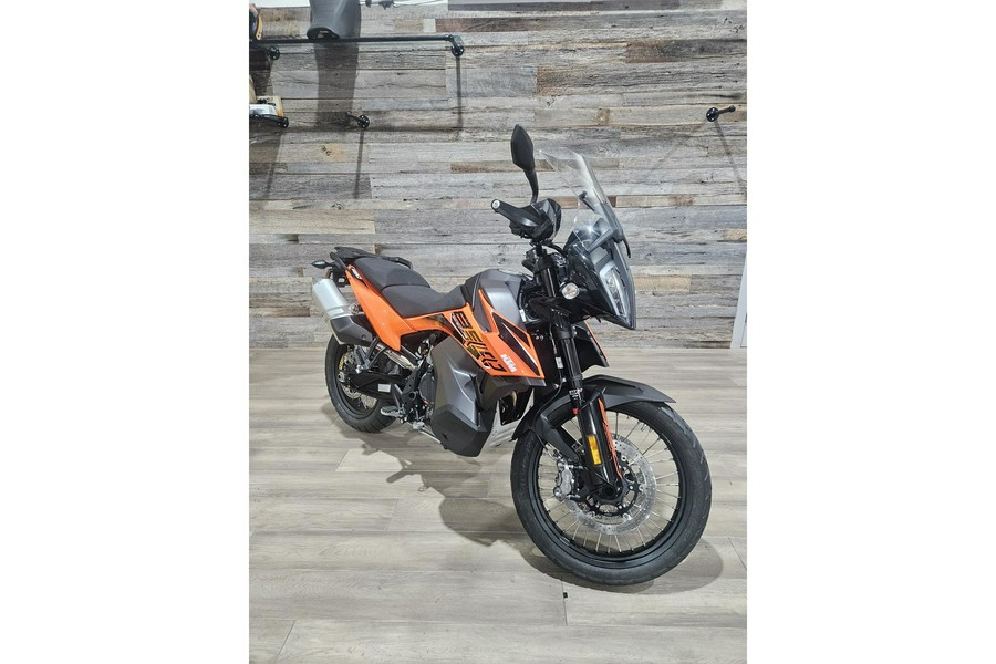 2022 KTM 890 ADVENTURE