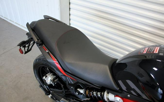 2022 Benelli SBN302S22BK