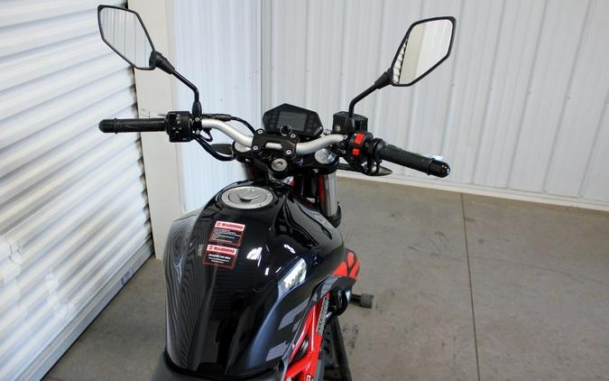 2022 Benelli SBN302S22BK