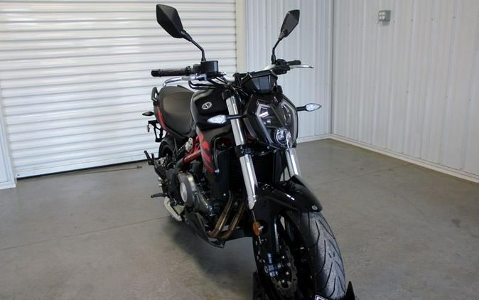 2022 Benelli SBN302S22BK