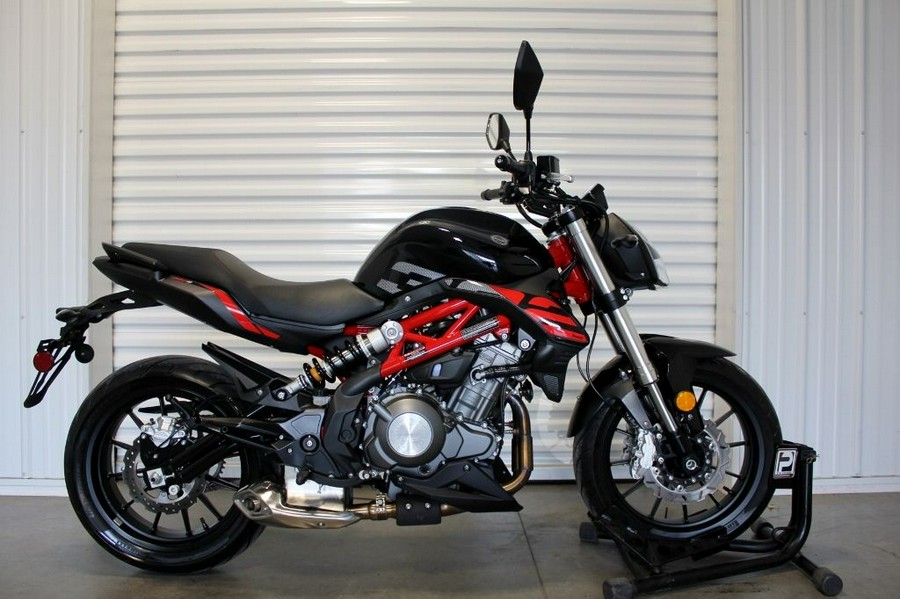 2022 Benelli SBN302S22BK