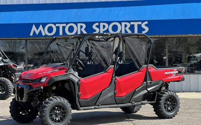 2024 Honda PIONEER 1000-6 DLX CREW