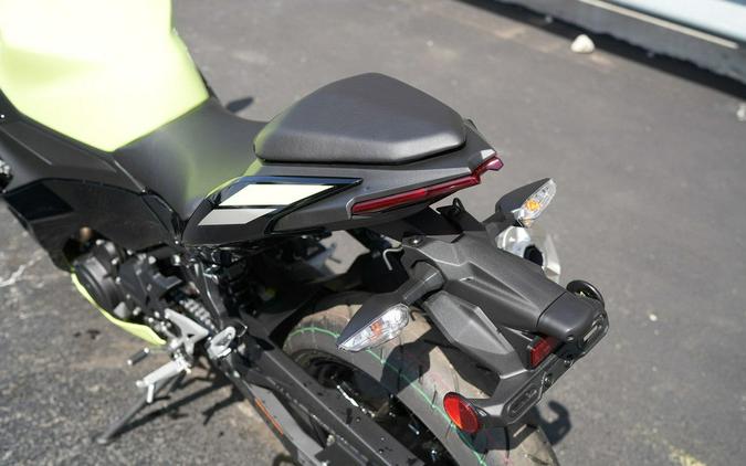 2026 Kawasaki Ninja 500 ABS Metallic Yellowish Green/Ebony
