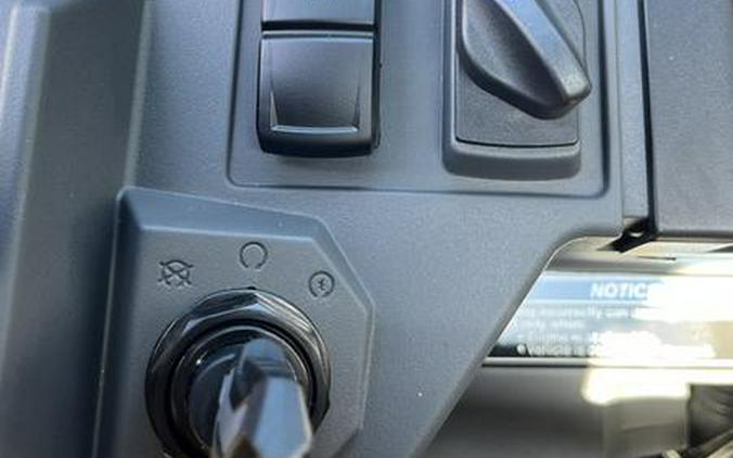 2025 Kawasaki Ridge® XR Deluxe HVAC