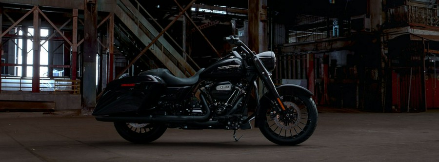 2019 Harley-Davidson® Road King® Special Midnight Blue FLHRXS