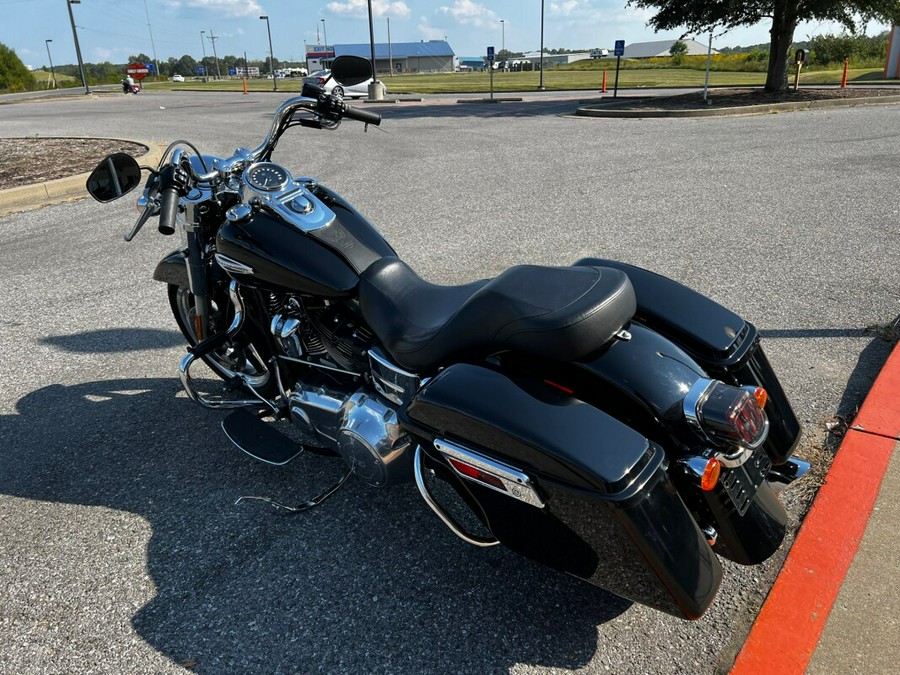 2016 Harley-Davidson Switchback Black