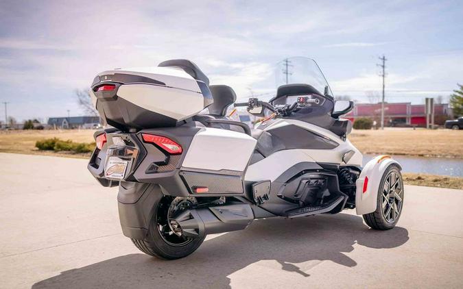 2026 Can-Am® Spyder RT Sea-to-Sky