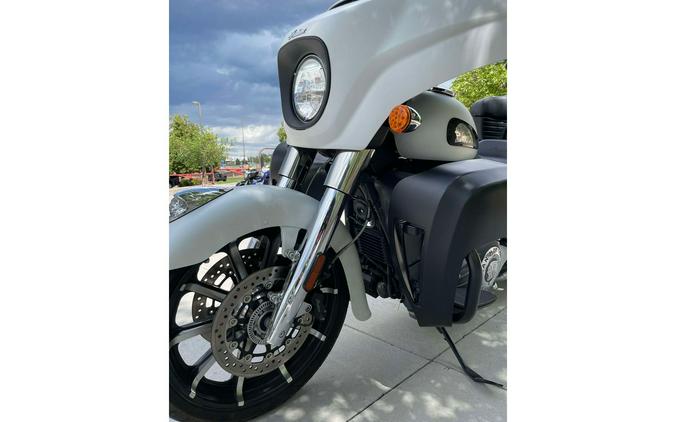 2020 Indian Motorcycle RM DARK HORSE, WHITE SMOKE, 49ST Dark Horse®