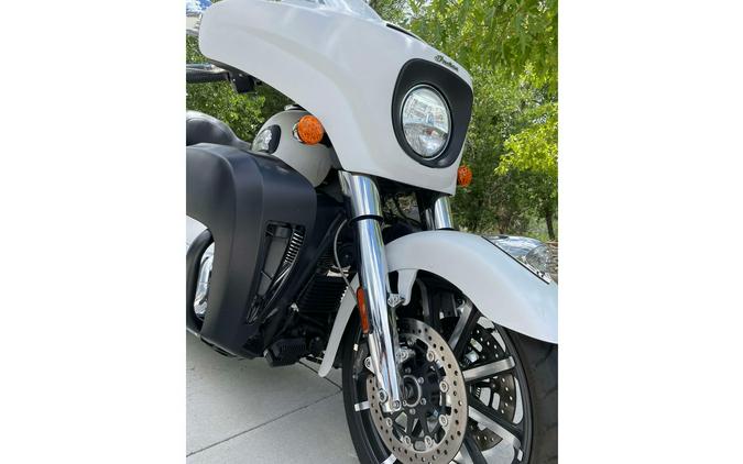 2020 Indian Motorcycle RM DARK HORSE, WHITE SMOKE, 49ST Dark Horse®