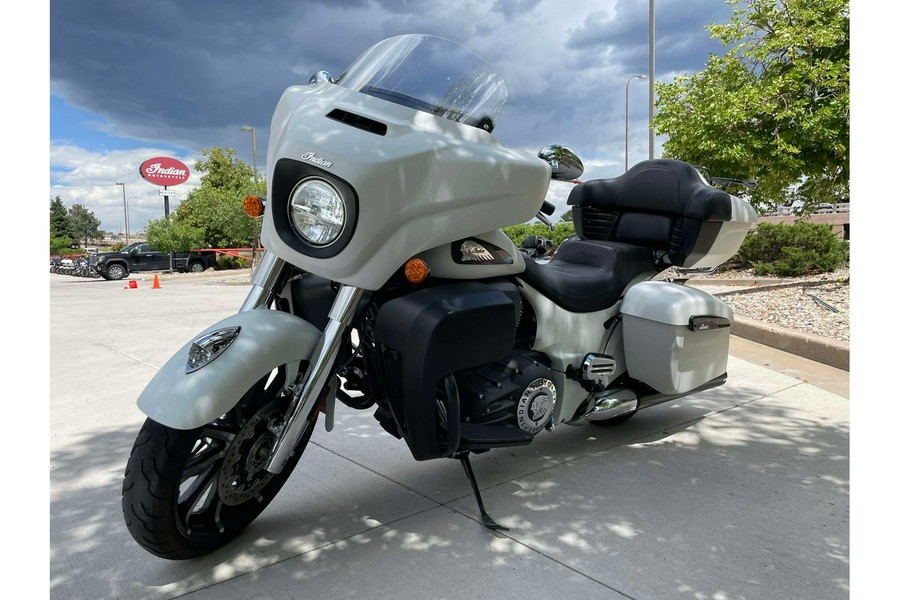 2020 Indian Motorcycle RM DARK HORSE, WHITE SMOKE, 49ST Dark Horse®