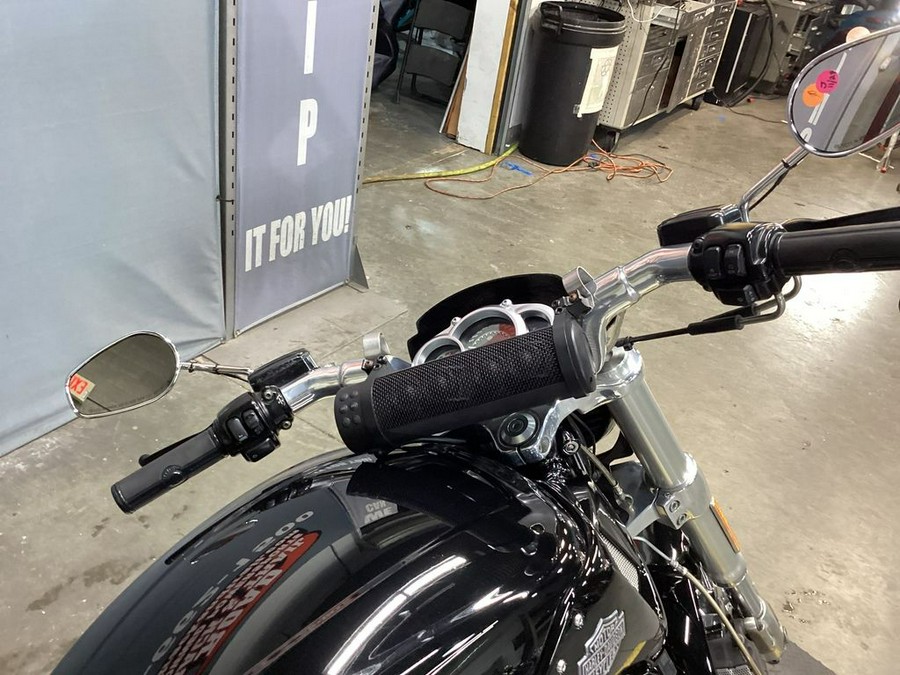 2011 Harley-Davidson® VRSCF - V-Rod® Muscle®