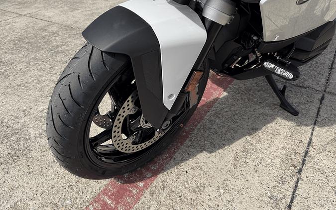 2026 BMW R1300RT