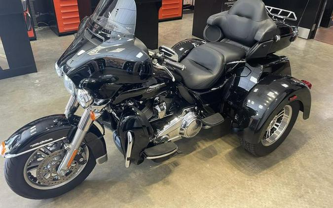 2019 Harley-Davidson® FLHTCUTG - Tri Glide® Ultra