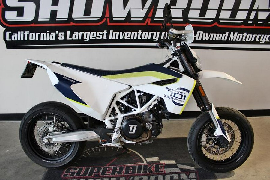 2017 Husqvarna® 701 Supermoto