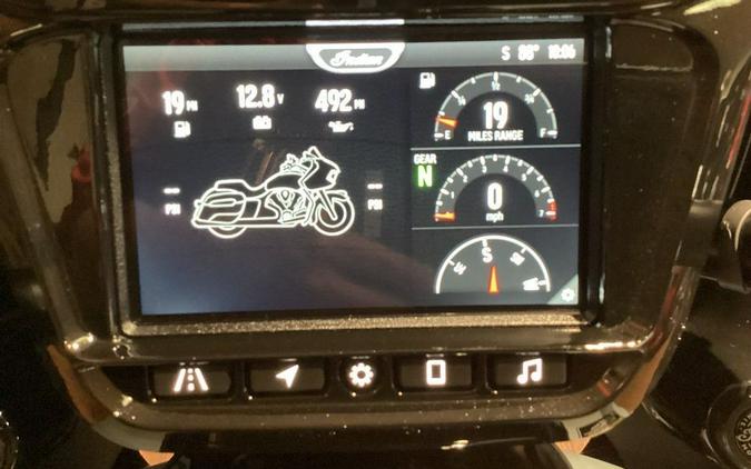 2025 Indian Motorcycle® Challenger® Dark Horse® Frost Silver Smoke