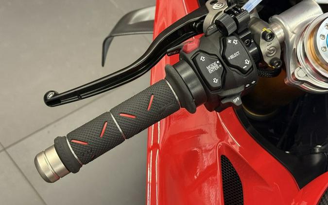 2024 Ducati Panigale V4 R Livery