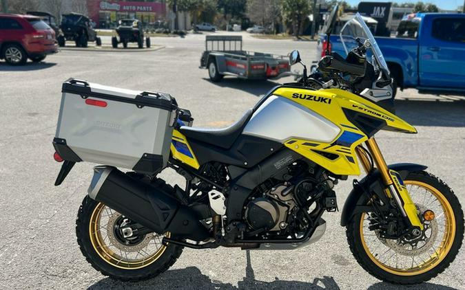 2023 Suzuki V-Strom 1050DE Adventure
