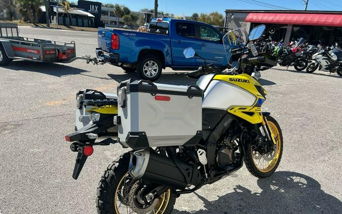 2023 Suzuki V-Strom 1050DE Adventure