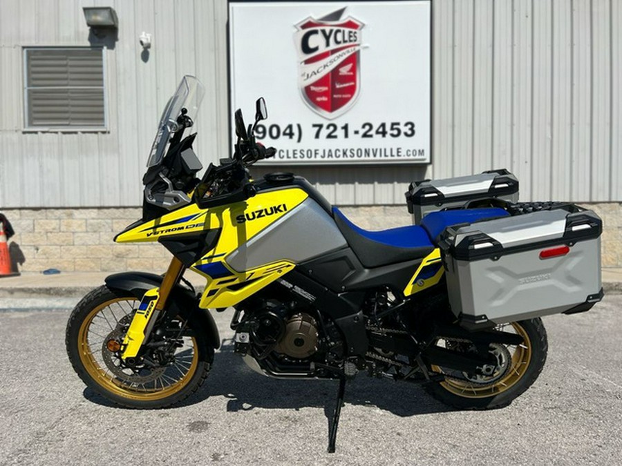 2023 Suzuki V-Strom 1050DE Adventure